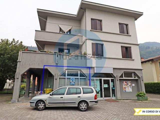 Locale in vendita di 397 m² in Via Luigi Ercoli