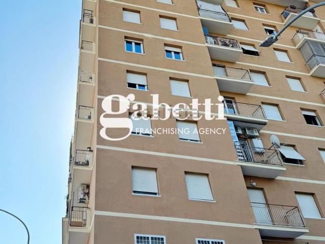 Locale in vendita di 39 m² in Via Cherso, 4