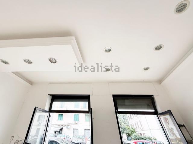Locale in vendita di 39 m² in Via delle Giunchiglie, 36