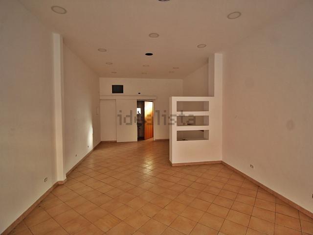 Locale in vendita di 39 m² in Via Guglielmo Marconi, 22