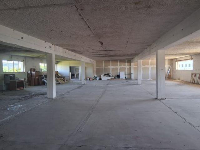 Locale magazzino a Pantano Via S. M. delle Quinte
