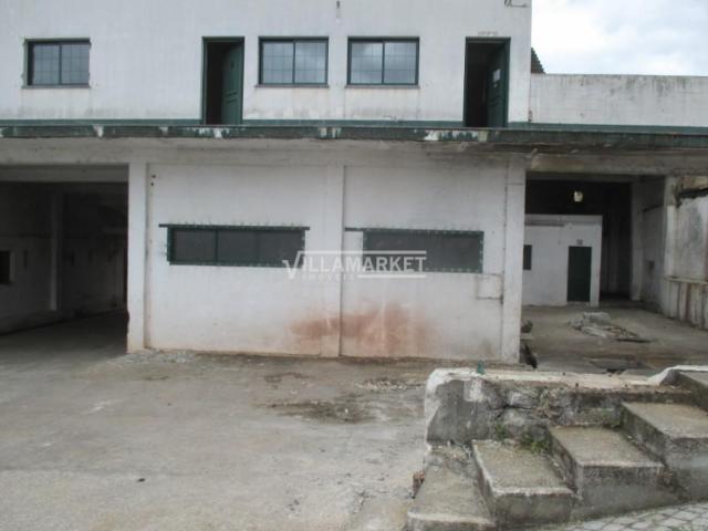 Locales Alvaiázere Leiria DS85854398