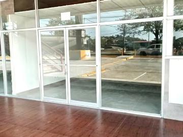 Tumba muerto alquilo local 180 m2 planta baja $2,800 | 1 espacios por usd 2800.00 en Tumba Muerto
