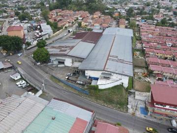 Venta de bodega industrial en Los Andes 8,988 mt2 a super ganga $534xmt2 | espacios, 4800. 00 en Omar Torrijos