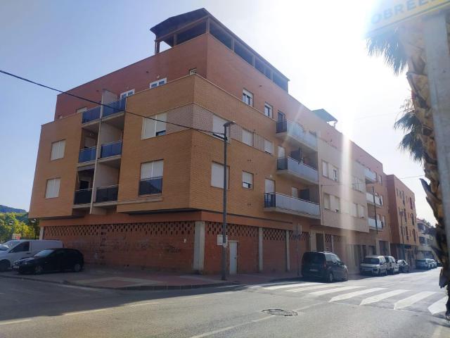 LOCALES COMERCIALES