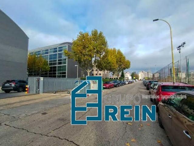 Locales en Alcalá de Henares Superficie: 60,00 m 2 Inmueble sin Posesión
