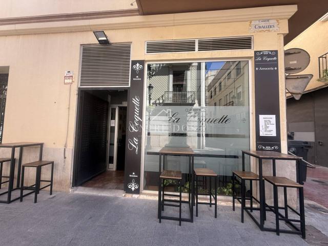 LOCALES EN CALLE CABALLEROS