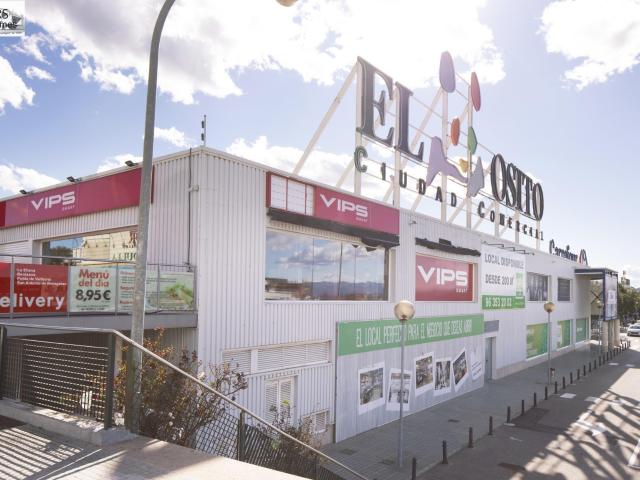 Locales en el centro comercial EL OSITO L´ELIANA