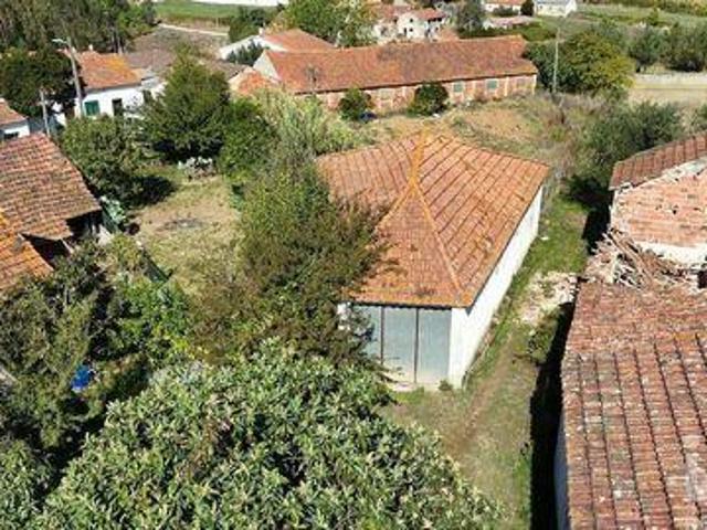 Locales Rio Maior Santarem DLS98150910