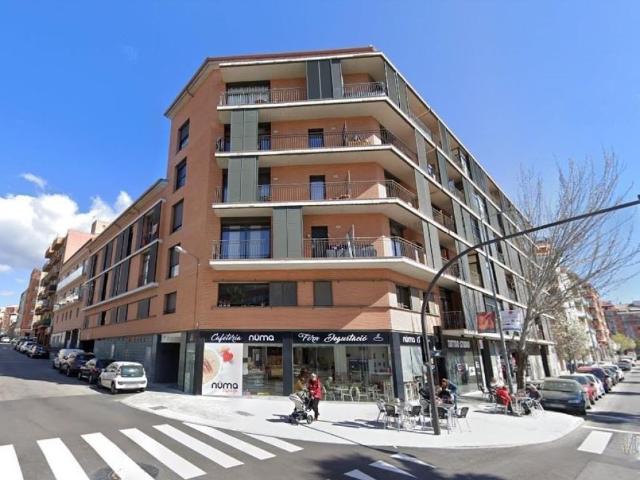 Locales y garajes en C/ Doctor Cistare Terrassa Barcelona