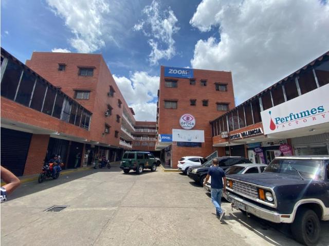 Locales y oficinas en Alquiler en Punta de Mata