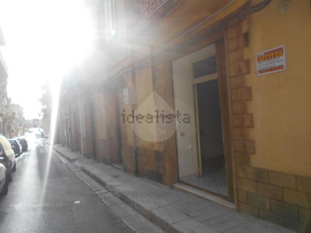 Locali o capannoni in affitto di 45 m² in Via Pietro Colletta, 16