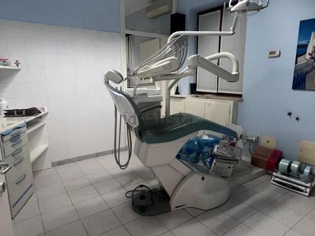 Locali o capannoni in affitto di 67 m² in Piazza Garibaldi