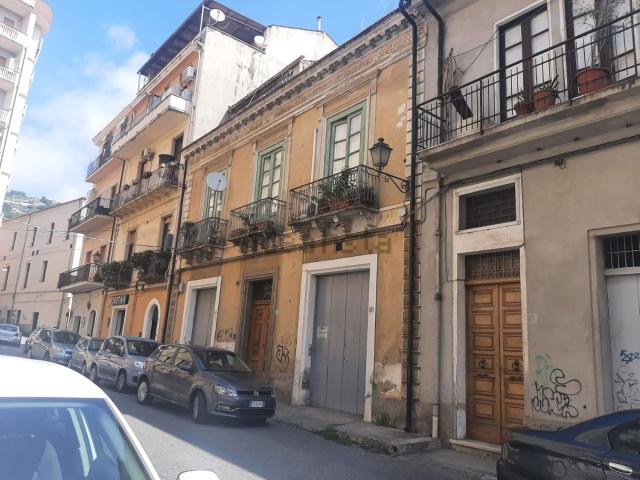 Locali o capannoni in affitto di 71 m² in Via San Domenico
