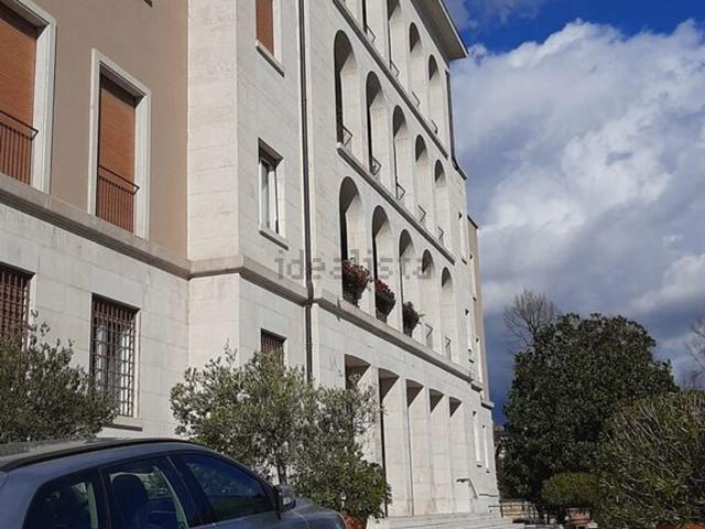 Locali o capannoni in affitto di 120 m²