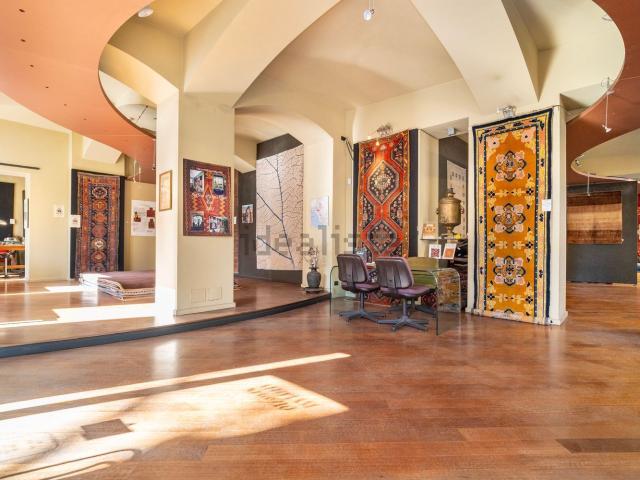 Locali o capannoni in affitto di 137 m² in Corso Vittorio Emanuele II, 38