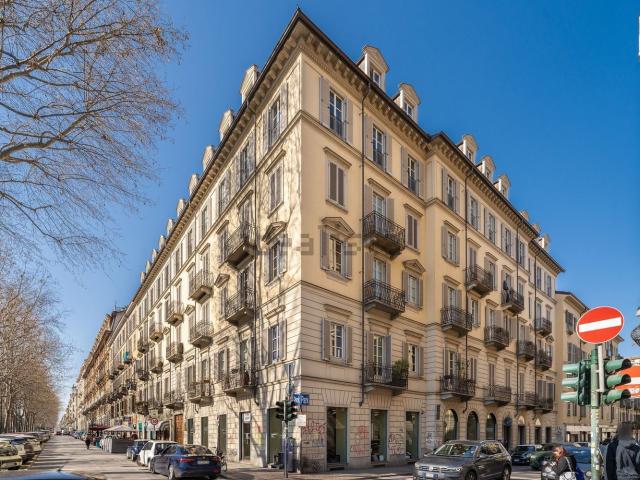 Locali o capannoni in affitto di 237 m² in Corso Vittorio Emanuele II, 38