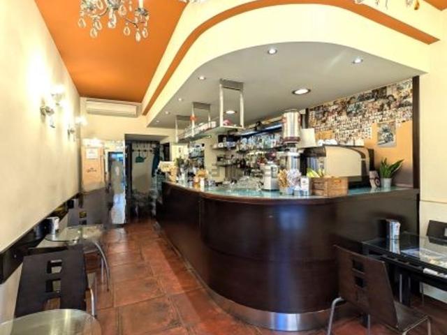 Locale in affitto di 35 m²