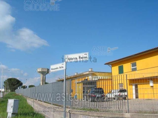 Locali o capannoni in vendita di 500 m²
