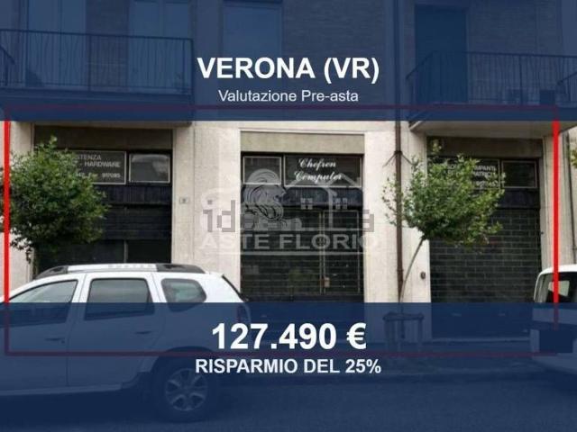 Locali o capannoni in vendita di 50 m² in Via Cefalonia, 9