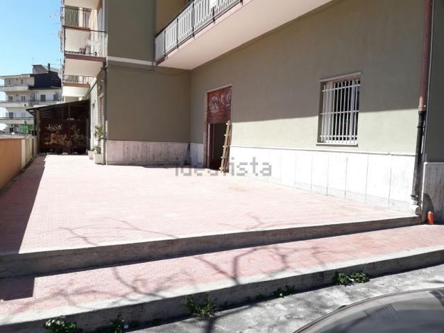 Locali o capannoni in vendita di 50 m² in Via Leonardo da Vinci
