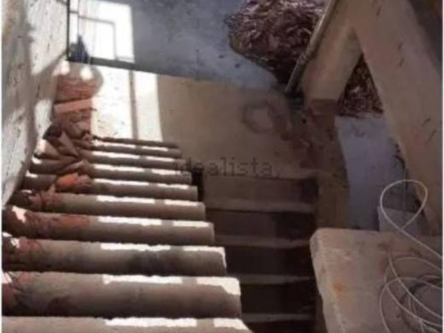 Locali o capannoni in vendita di 564 m² in Via Nino Dante