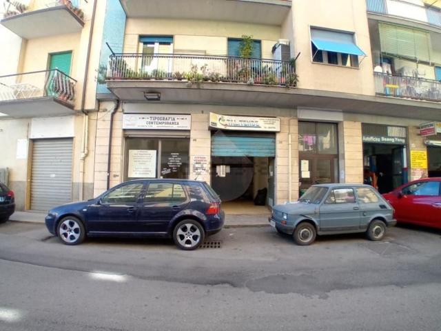 Locali o capannoni in vendita di 60 m² in Via dei Mille, 38