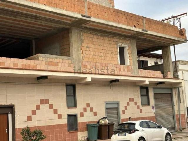 Locali o capannoni in vendita di 659 m² in Corso Umberto I, 9