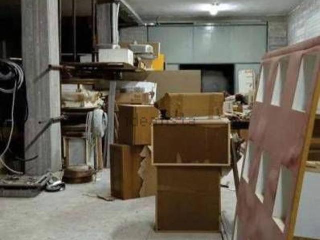Locali o capannoni in vendita di 699 m² in Contrada San Luca