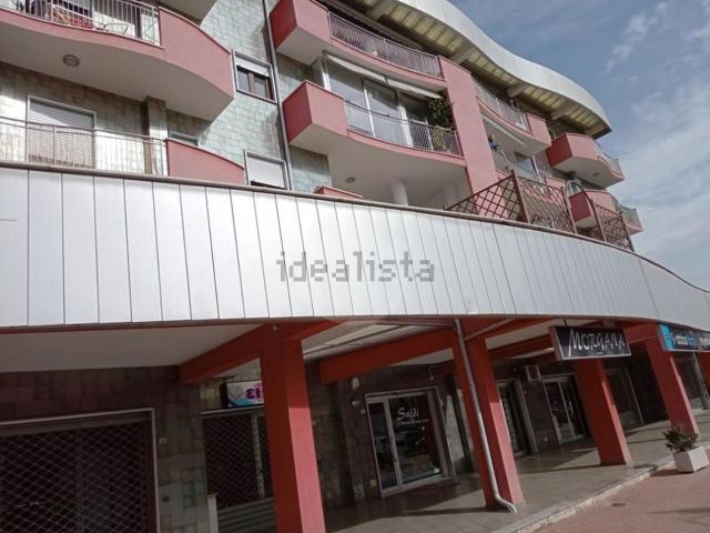 Locali o capannoni in vendita di 73 m² in Via Trieste