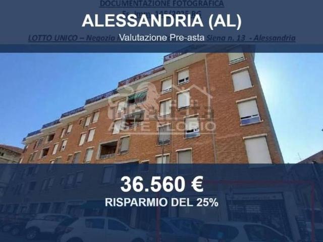 Locali o capannoni in vendita di 74 m² in Via Santa Caterina Da Siena, 13
