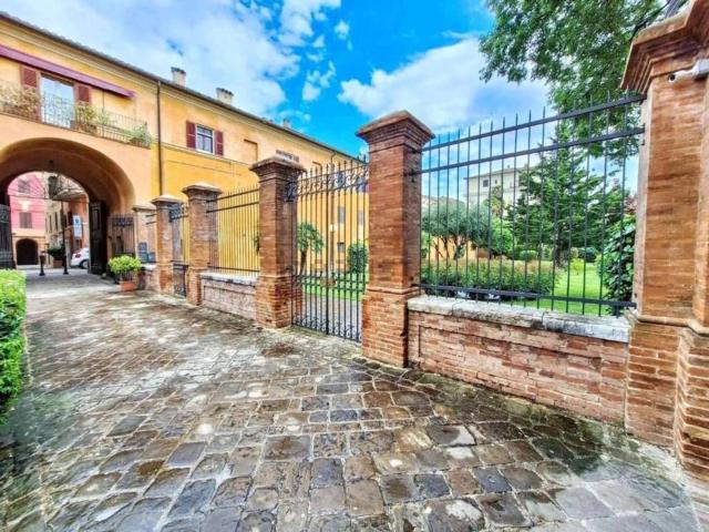 Locali o capannoni in vendita di 76 m² in Via XV Settembre, 16