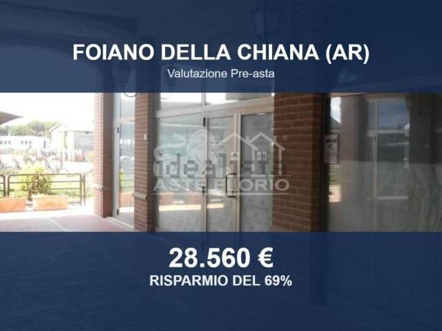 Locali o capannoni in vendita di 83 m² in Via delle Farniole, 36