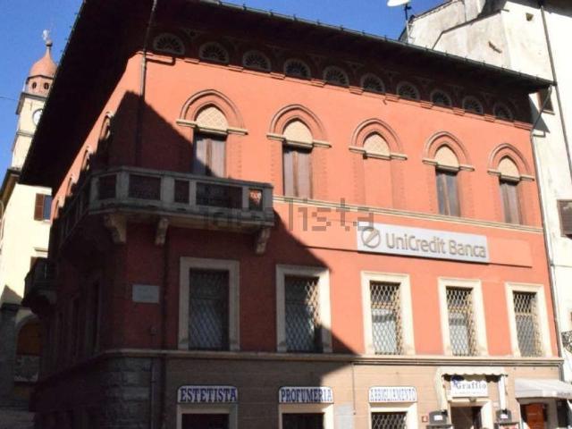 Locali o capannoni in vendita di 80 m² in Piazza Scalelle
