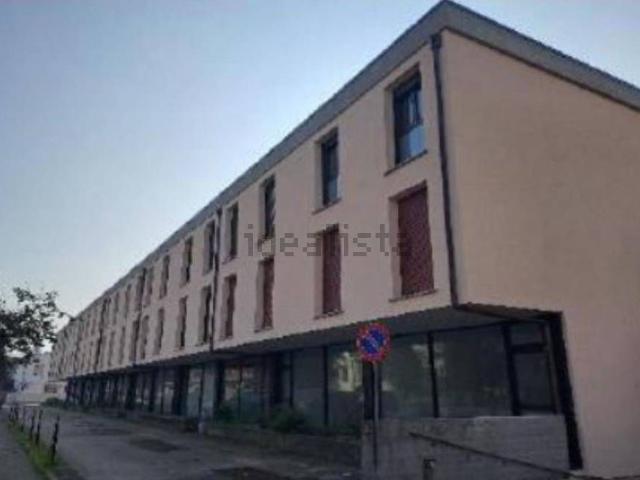 Locali o capannoni in vendita di 80 m² in Viale Giacomo Puccini, 16