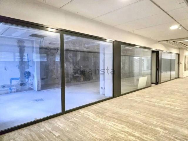 Locali o capannoni in vendita di 95 m² in Viale Francesco Crispi, 39