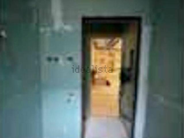 Locali o capannoni in vendita di 95 m² in Viale Francesco Crispi