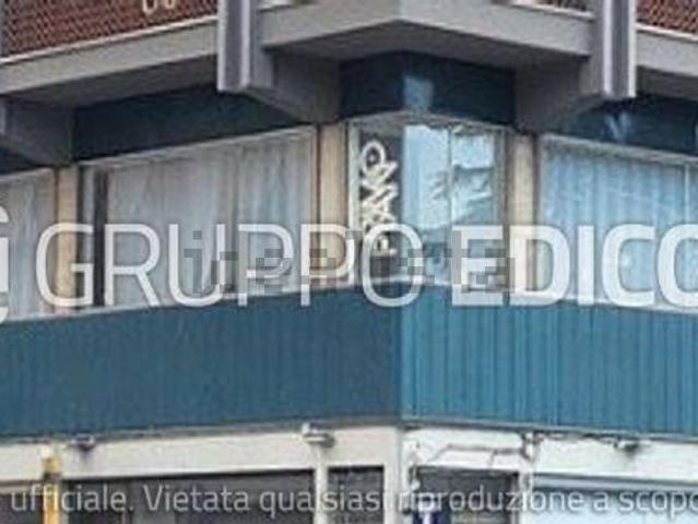 Locali o capannoni in vendita di 98 m² in Via Sesto Pompeo