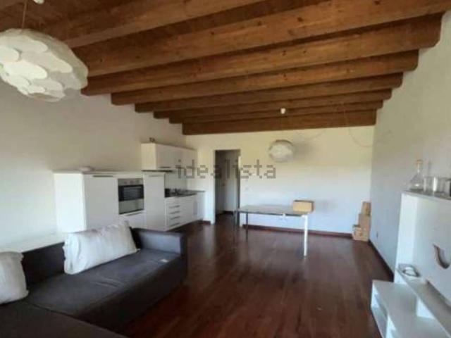 Locali o capannoni in vendita di 1000 m² in Strada Provinciale 108