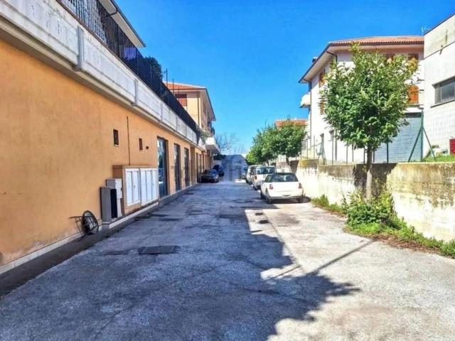 Locali o capannoni in vendita di 101 m² in Via San Giuseppe, 65