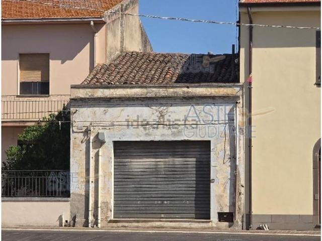 Locali o capannoni in vendita di 105 m² in Via Roma, 88