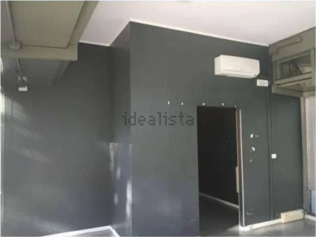 Locali o capannoni in vendita di 118 m² in Via Canale Albani