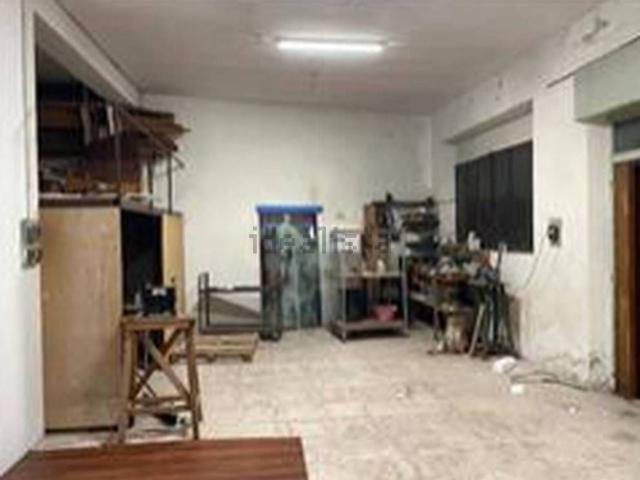 Locali o capannoni in vendita di 119 m² in Via Francesco Stabili