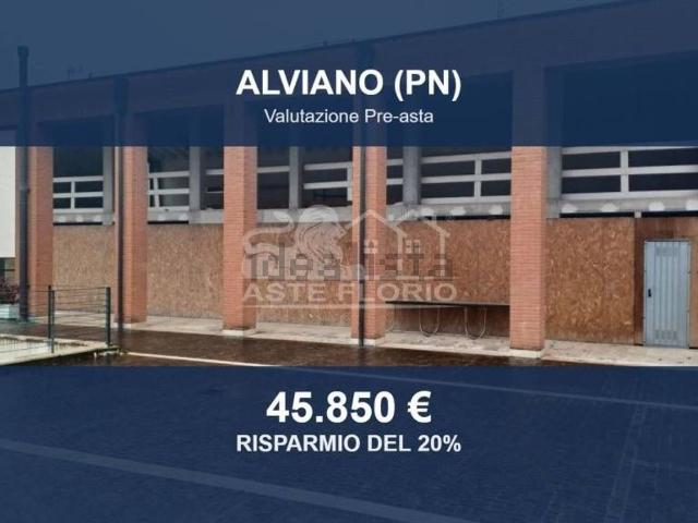 Locali o capannoni in vendita di 120 m²