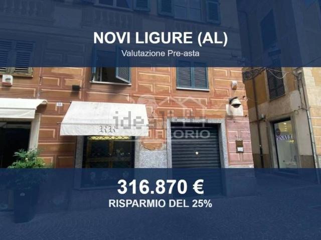 Locali o capannoni in vendita di 120 m² in Via Nicolò Girardengo, 56