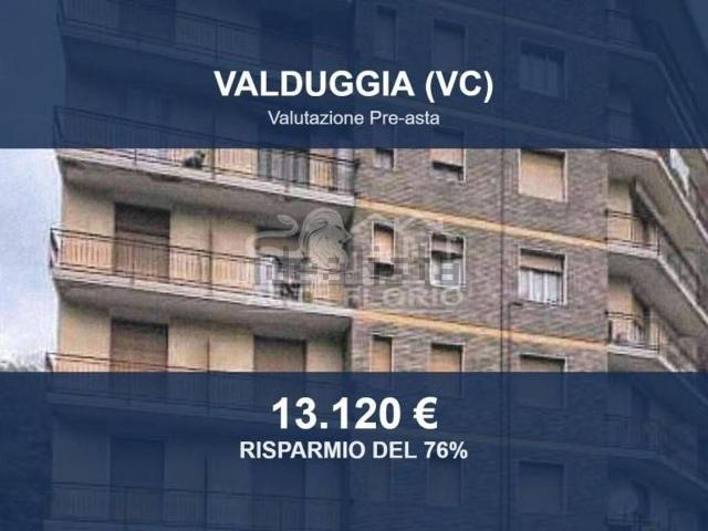Locali o capannoni in vendita di 135 m² in Via M. Fenera, 12