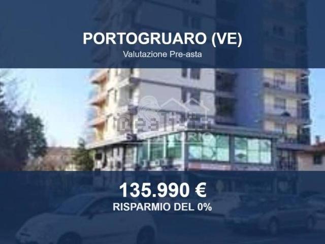 Locali o capannoni in vendita di 135 m² in Viale Trieste, 16