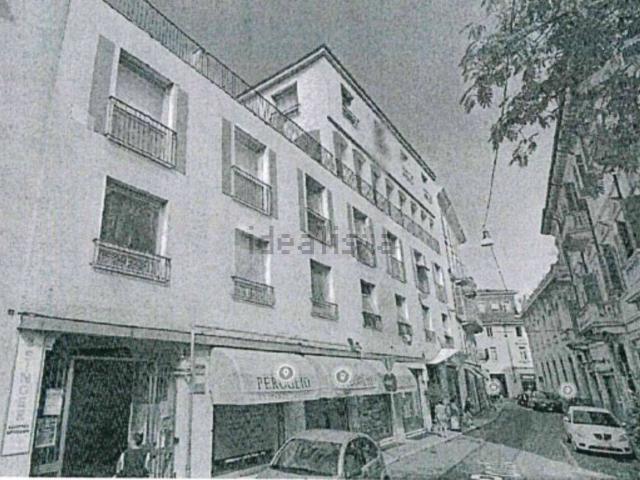 Locali o capannoni in vendita di 138 m² in Via Fratelli Ponti