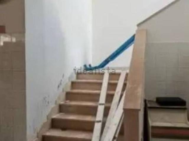 Locali o capannoni in vendita di 143 m² in Via Eucaliptus