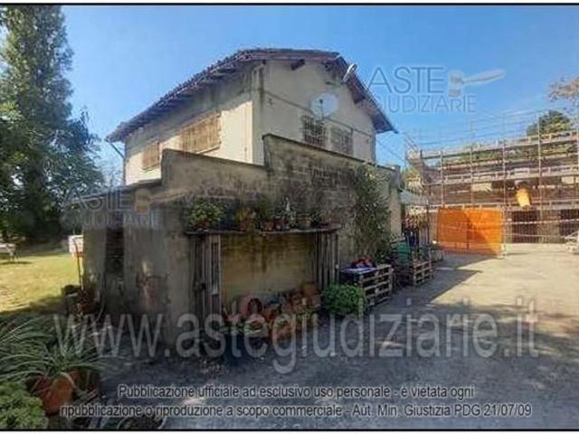 Locali o capannoni in vendita di 148 m² in Via dei Cavi, 5